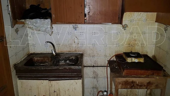La condiciones insalubres que presentaba el interior de la casa La condiciones insalubres que presentaba el interior de la casa