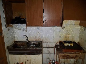 La condiciones insalubres que presentaba el interior de la casa La condiciones insalubres que presentaba el interior de la casa