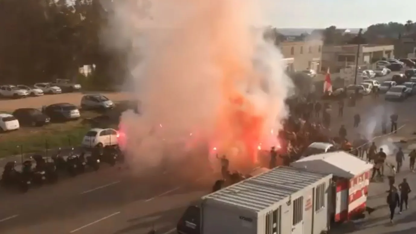Disturbios en las proximidades del estadio Francóis-Coty