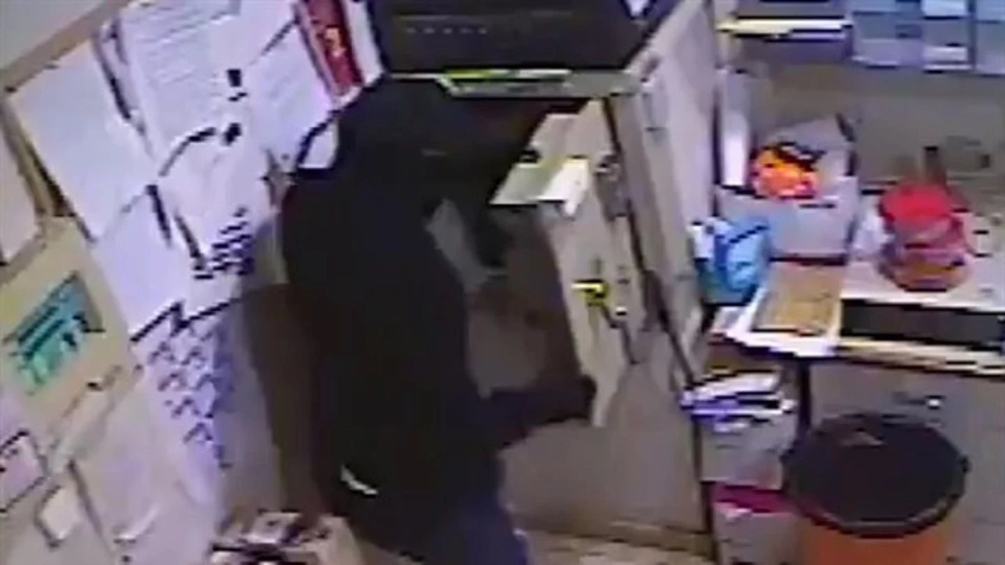 Momento de uno de los atracos Momento de uno de los atracos
