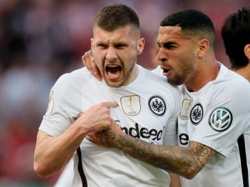 El Eintracht celebrando un gol El Eintracht celebrando un gol