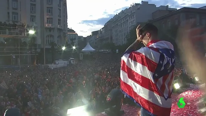 Fernando Torres se emociona en Neptuno: "Vine a ver al Atleti del Doblete y soñaba con estar aquí algún día"