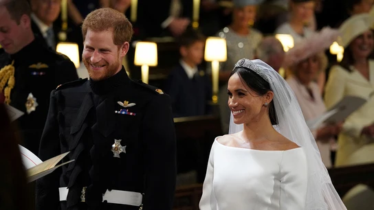 El príncipe Harry y Meghan Markle se dan el 'sí quiero' El príncipe Harry y Meghan Markle se dan el 'sí quiero'