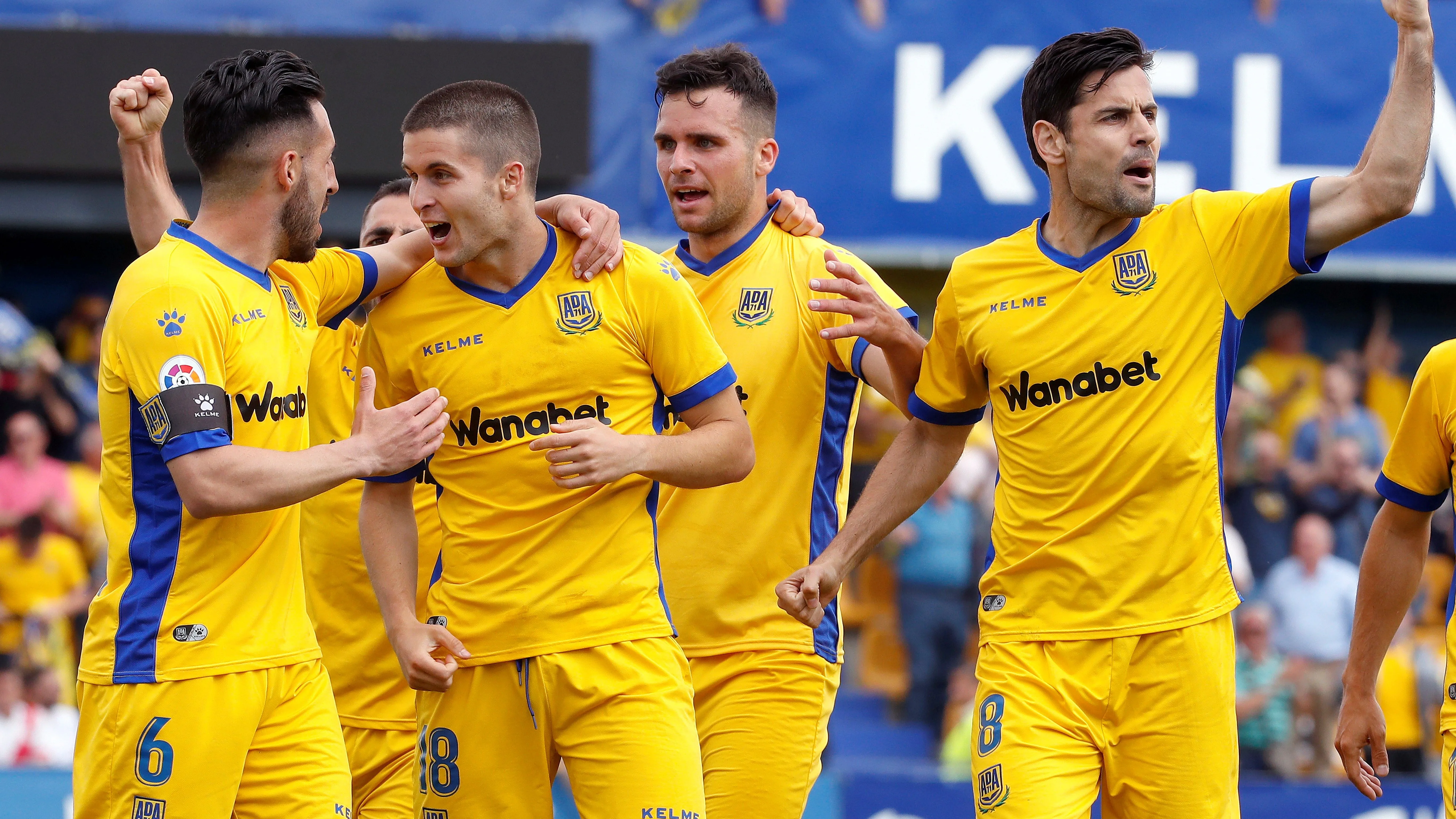 El Alcorcón celebrando un gol