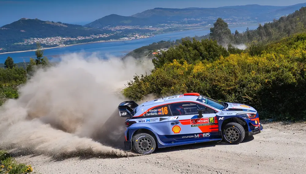 La segunda jornada del Rally de Portugal ha seguido acumulando víctimas deportivas