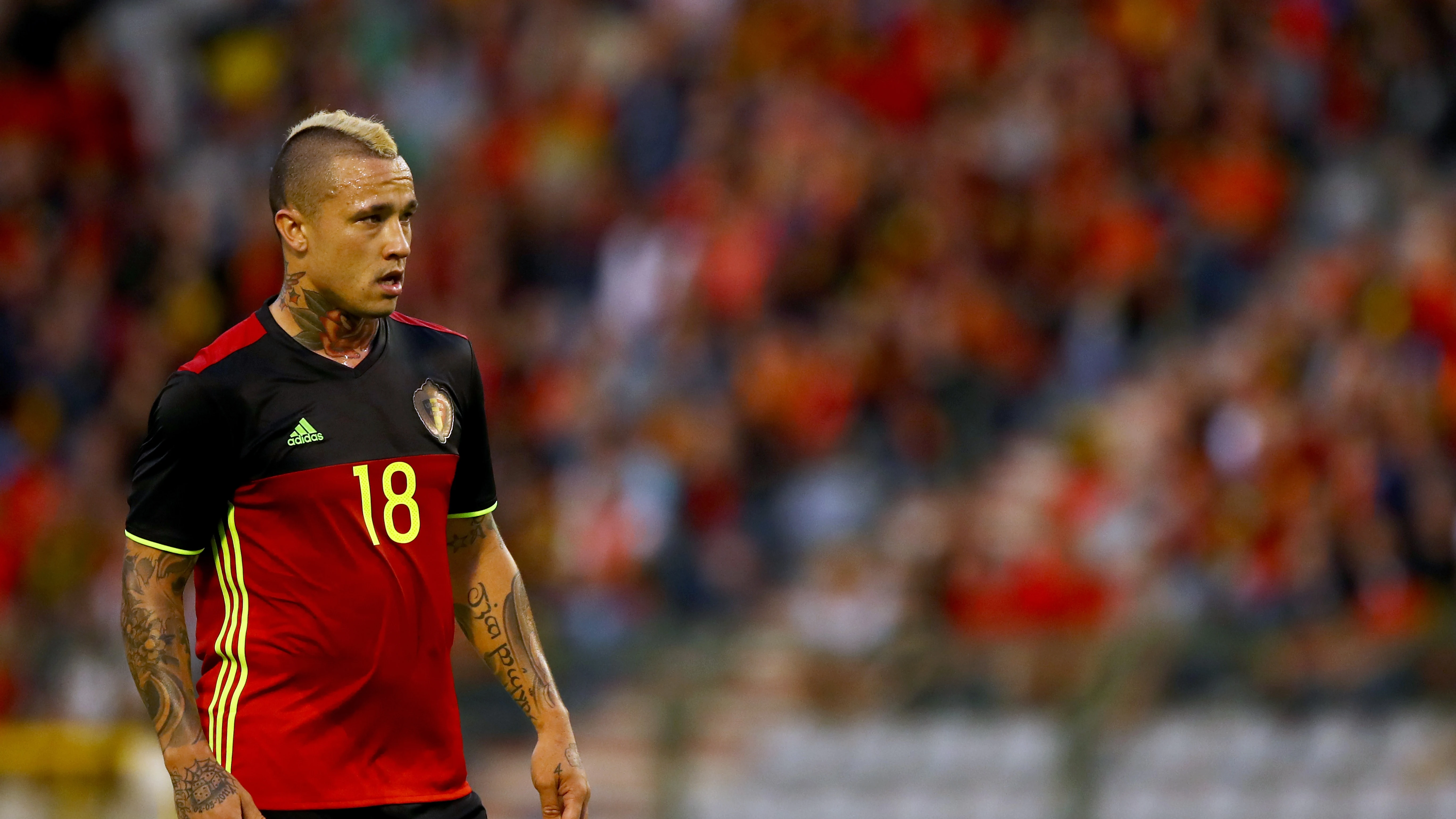  Radja Nainggolan, en un partido con Bélgica