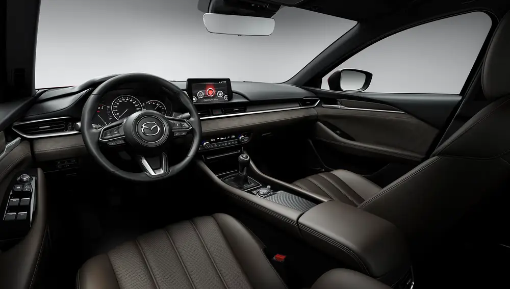 Diseño interior del nuevo Mazda6 Signature