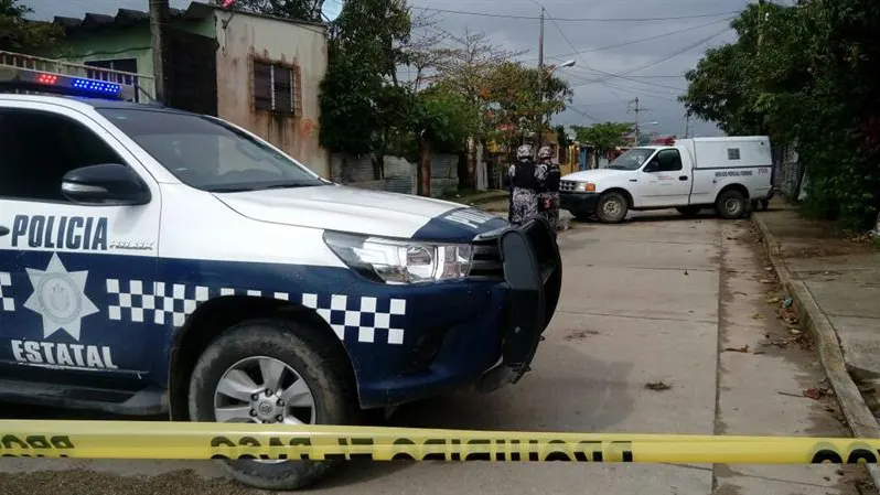 Policía en México