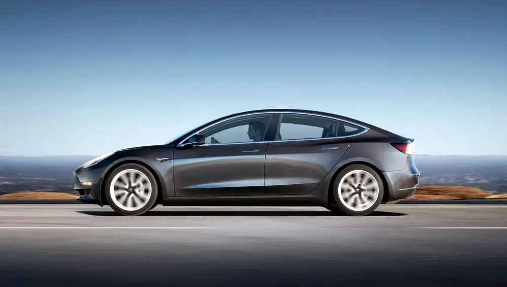 Tesla anuncia el Model 3 de dos motores, y tendrá prestaciones de infarto