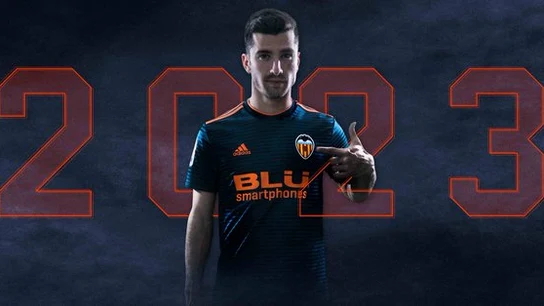 José Luis Gayá renueva con el Valencia José Luis Gayá renueva con el Valencia