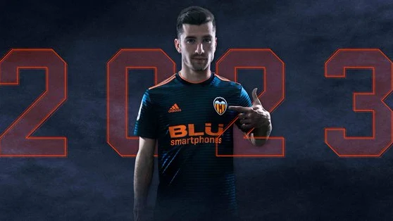 José Luis Gayá renueva con el Valencia