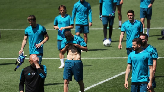 Karim Benzema, en el entrenamiento del Real Madrid Karim Benzema, en el entrenamiento del Real Madrid