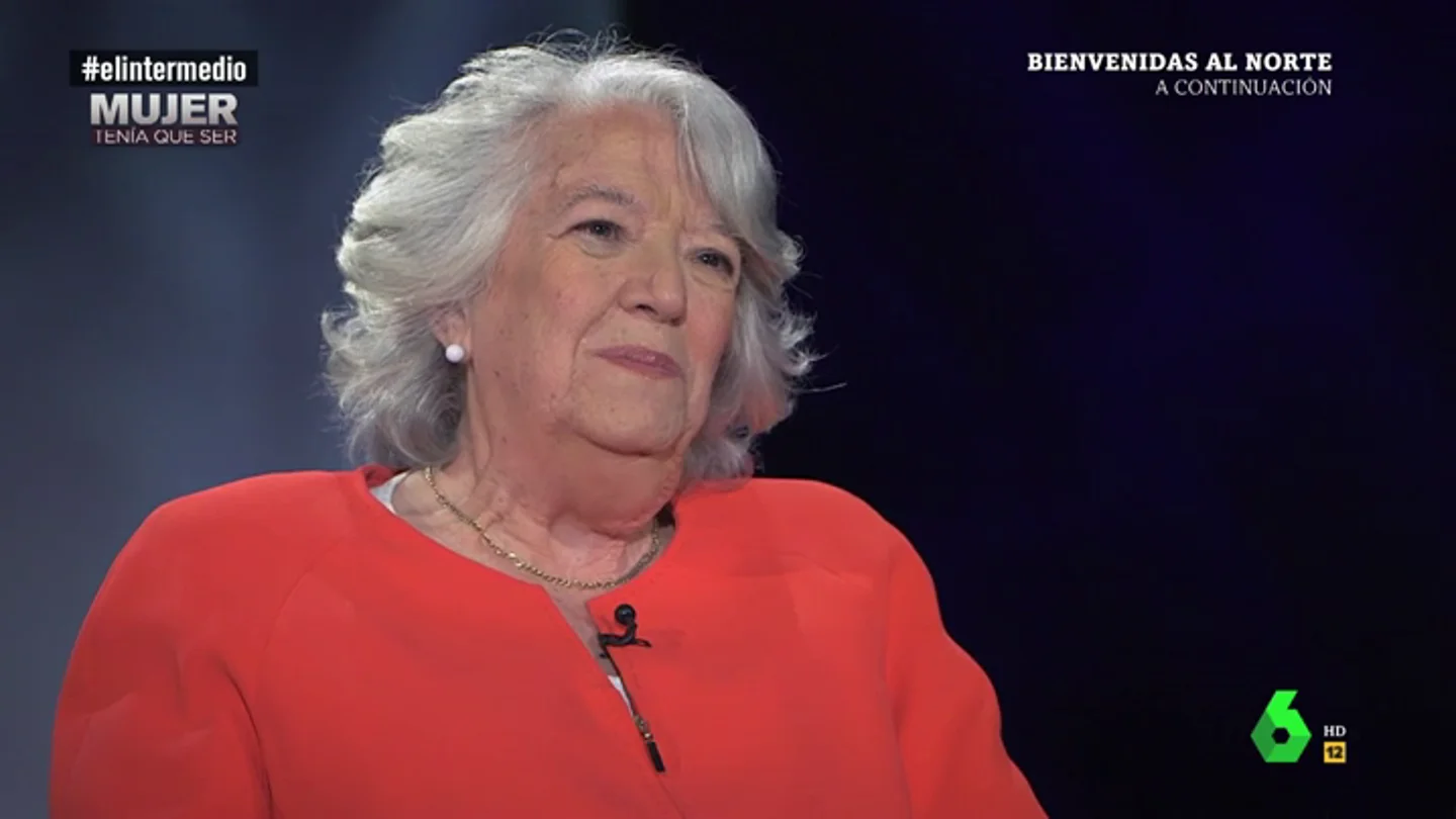 Ángeles Durán, sobre la 'obligación' de la mujer de hacerse cargo de los cuidados: "Todas llevamos la carga del tiempo expropiado" Ángeles Durán, sobre la 'obligación' de la mujer de hacerse cargo de los cuidados: "Todas llevamos la carga del tiempo expropiado"