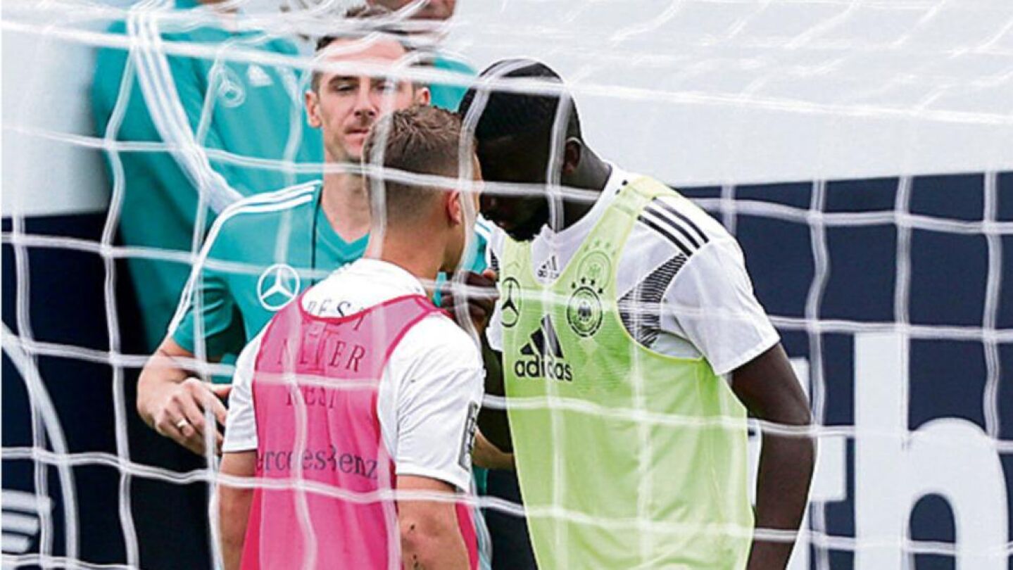 Kimmich y Rudiger se encaran durante un entrenamiento
