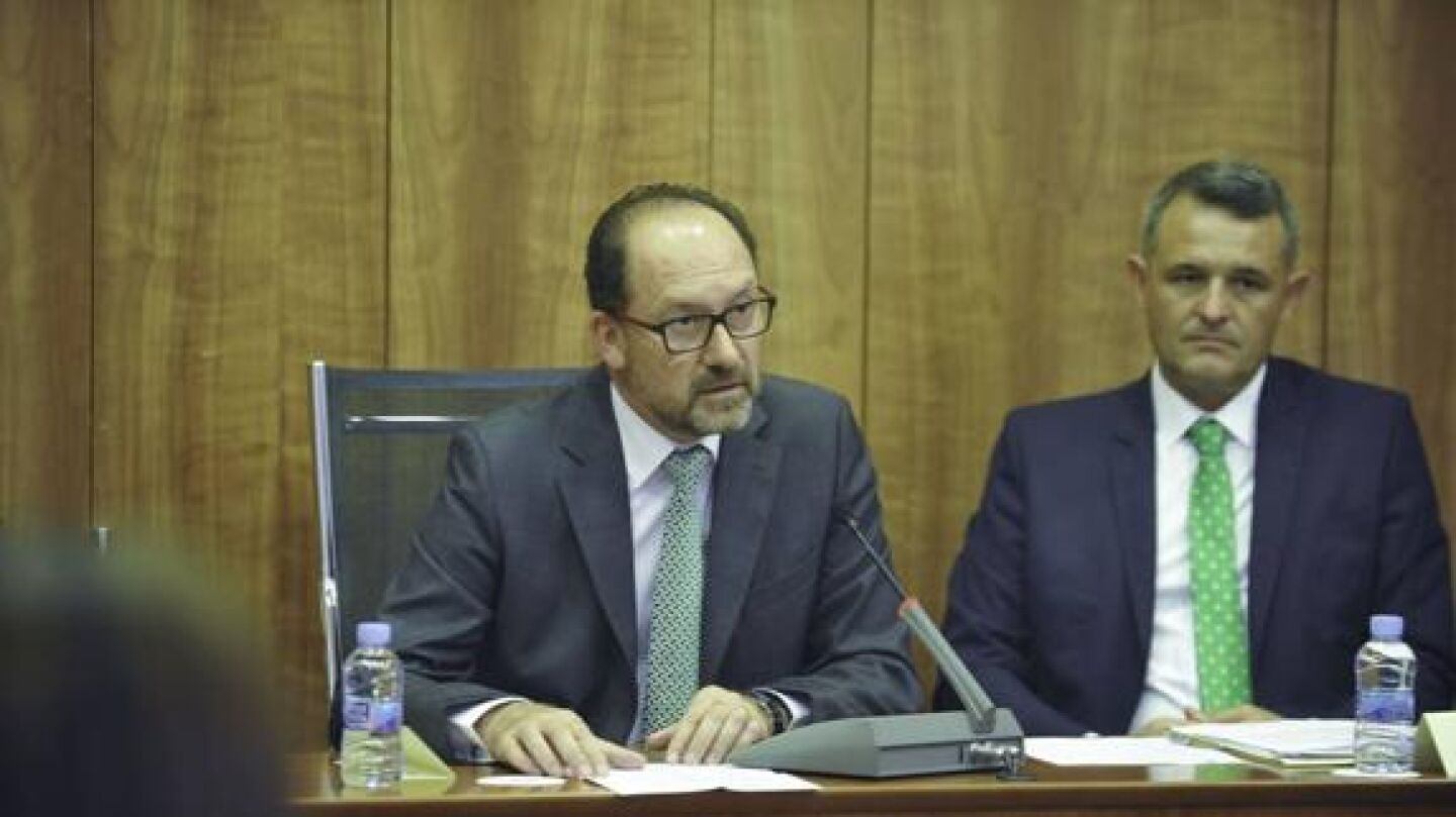 Emilio Bascu&ntilde;ana, alcalde de Orihuela por el PP
