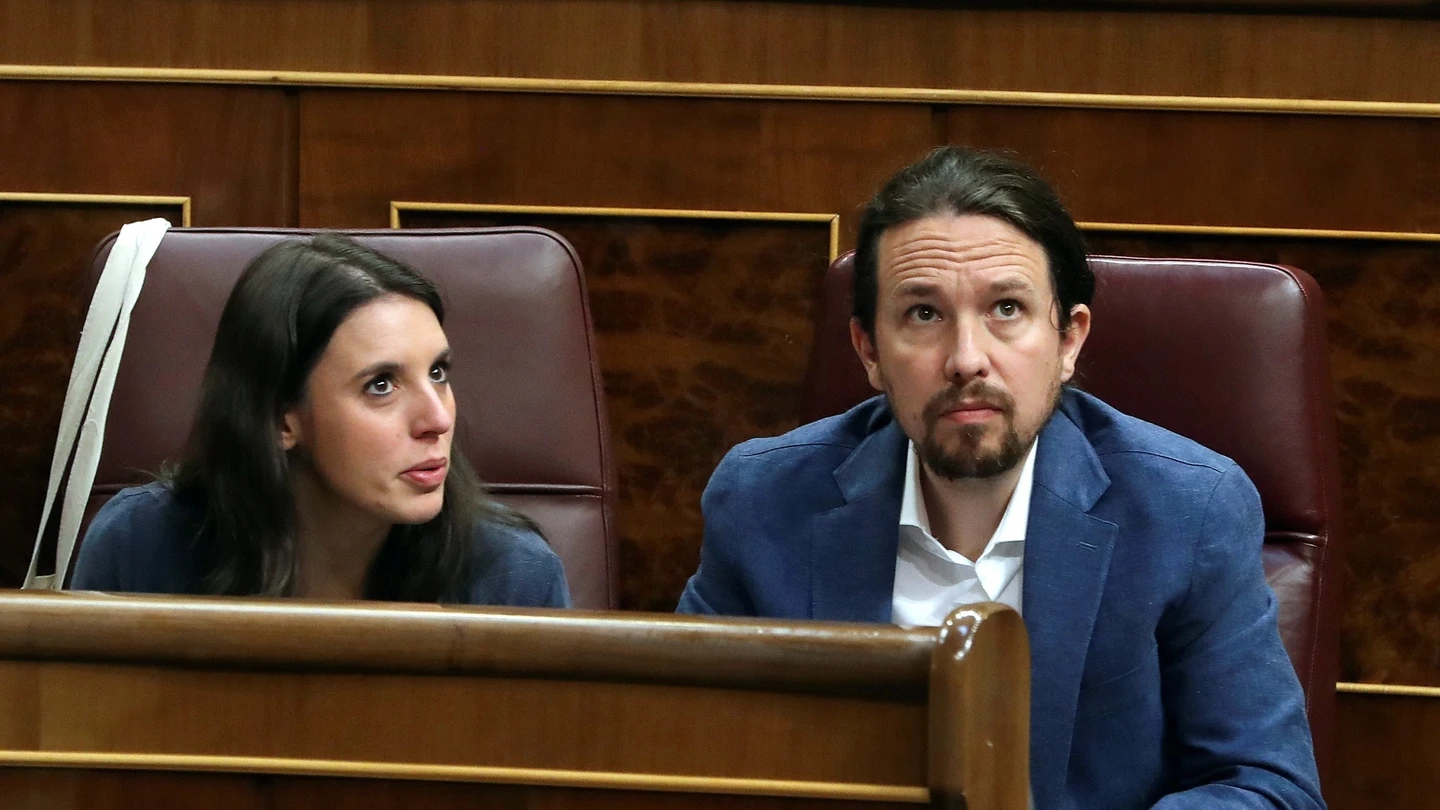 El líder de Unidos Podemos, Pablo Iglesias, y la portavoz Irene Montero El líder de Unidos Podemos, Pablo Iglesias, y la portavoz Irene Montero