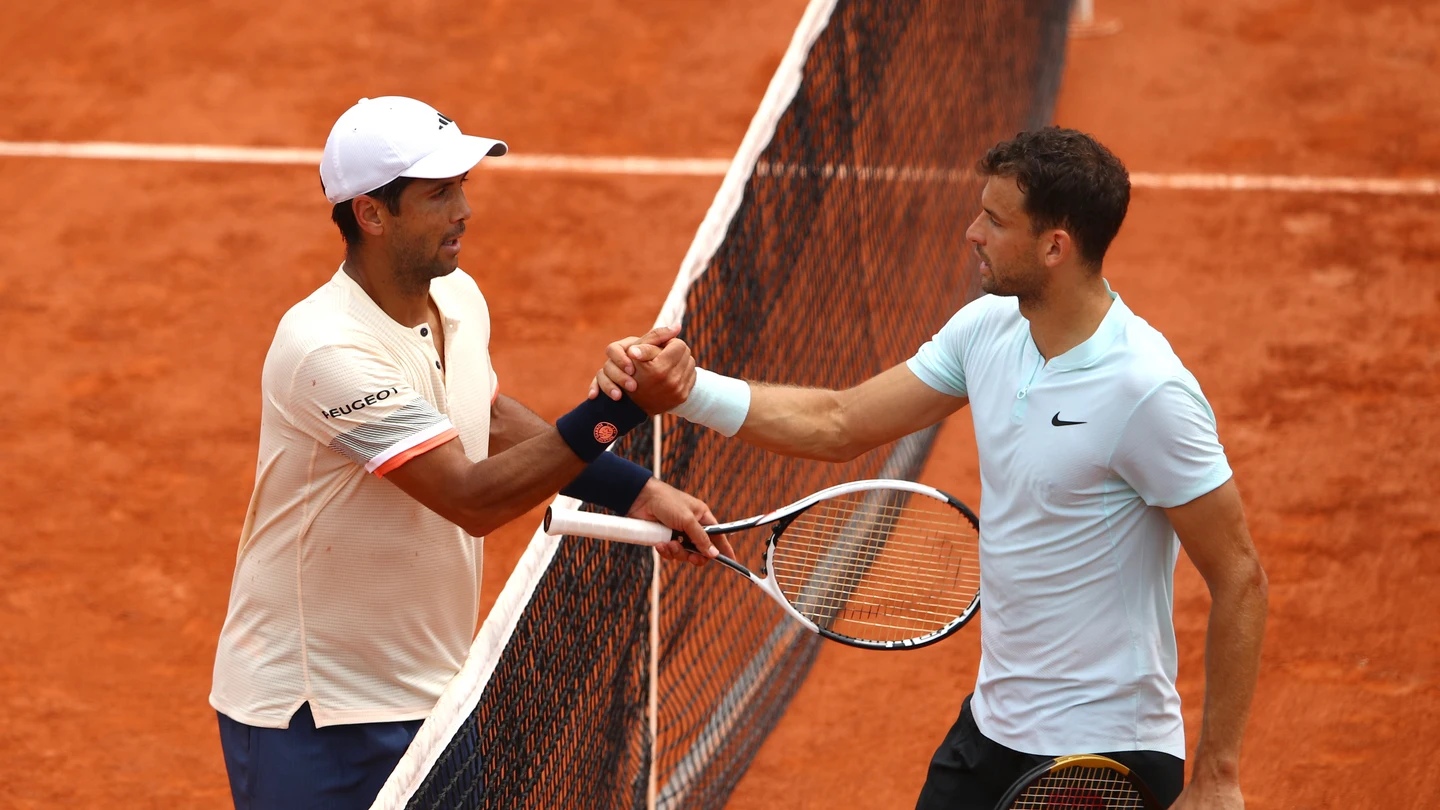 Verdasco y Dimitrov se saludan tras el partido Verdasco y Dimitrov se saludan tras el partido