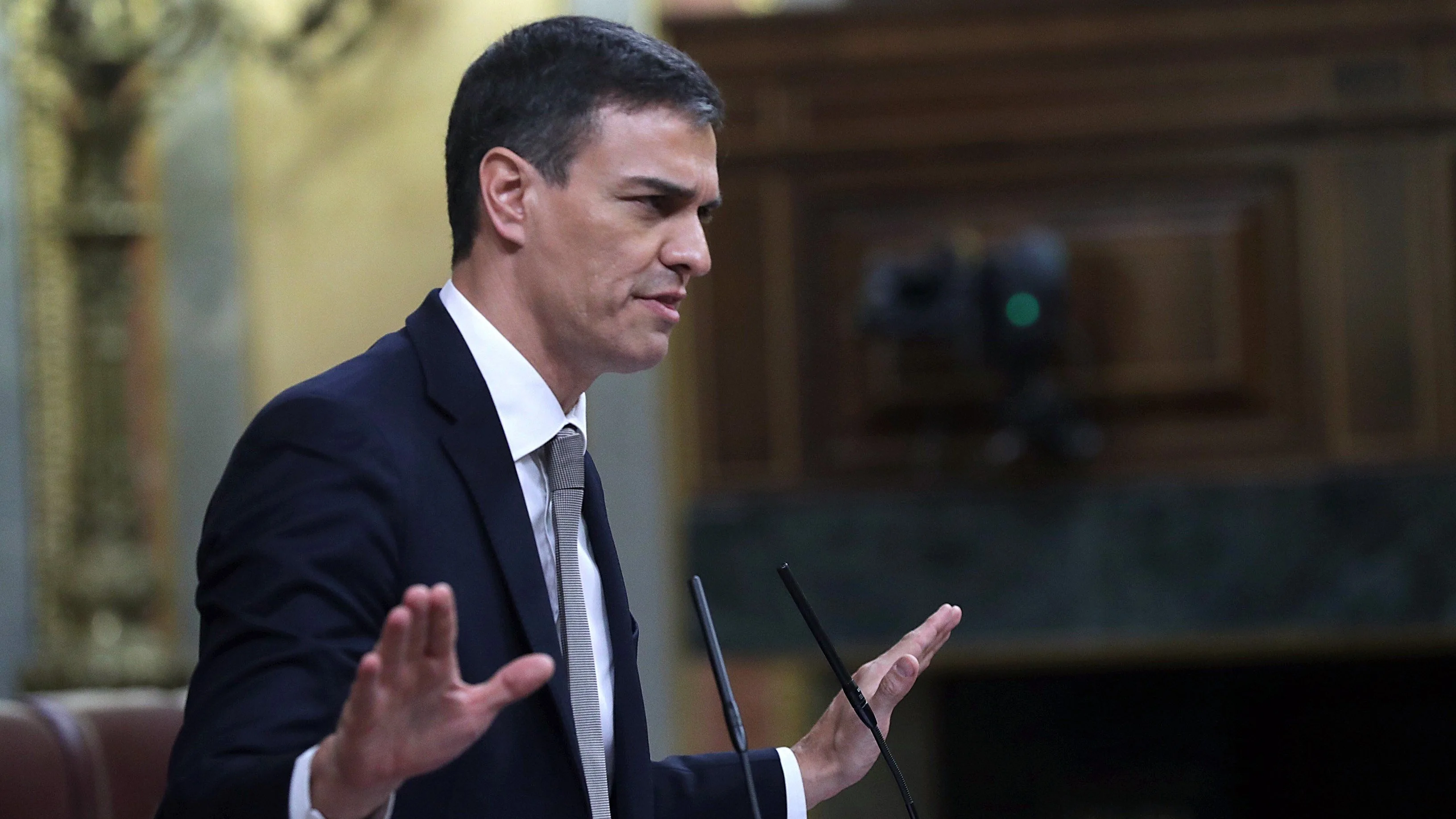 El líder del PSOE, Pedro Sánchez durante su intervención en el debate