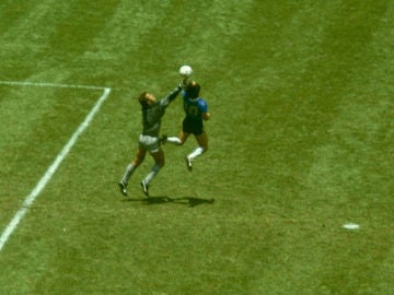 La 'mano de Dios' de Maradona contra Inglaterra La 'mano de Dios' de Maradona contra Inglaterra