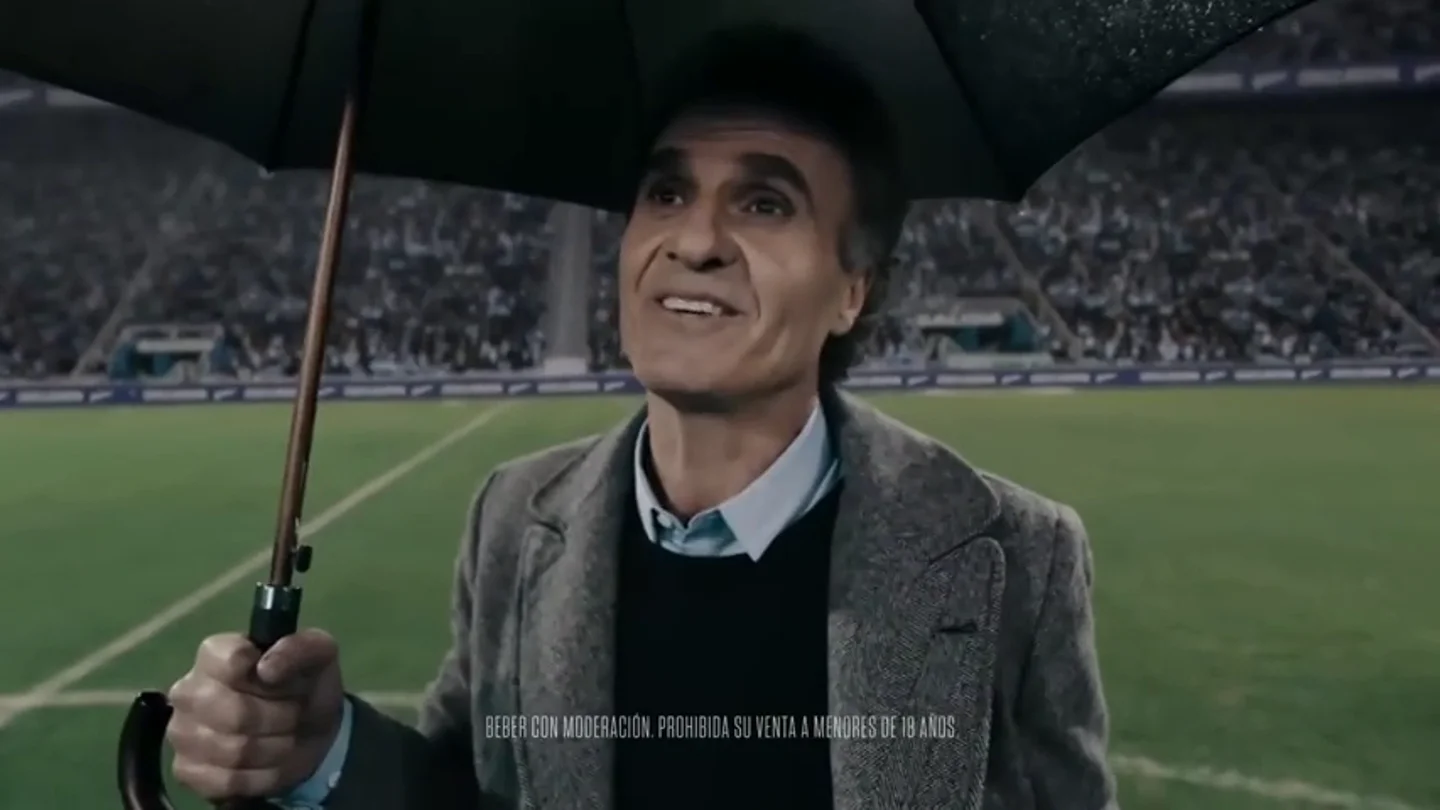 El anuncio de Quilmes para el Mundial de Rusia 2018, con Ruggeri como protagonista El anuncio de Quilmes para el Mundial de Rusia 2018, con Ruggeri como protagonista