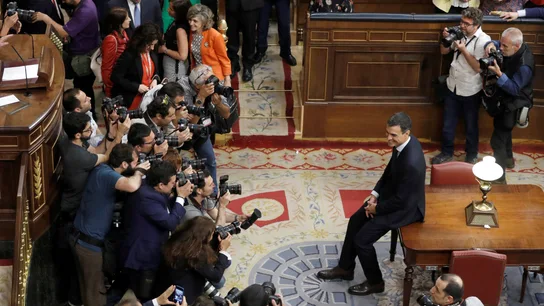 El secretario general del PSOE Pedro Sánchez, posa para la prensa gráfica El secretario general del PSOE Pedro Sánchez, posa para la prensa gráfica