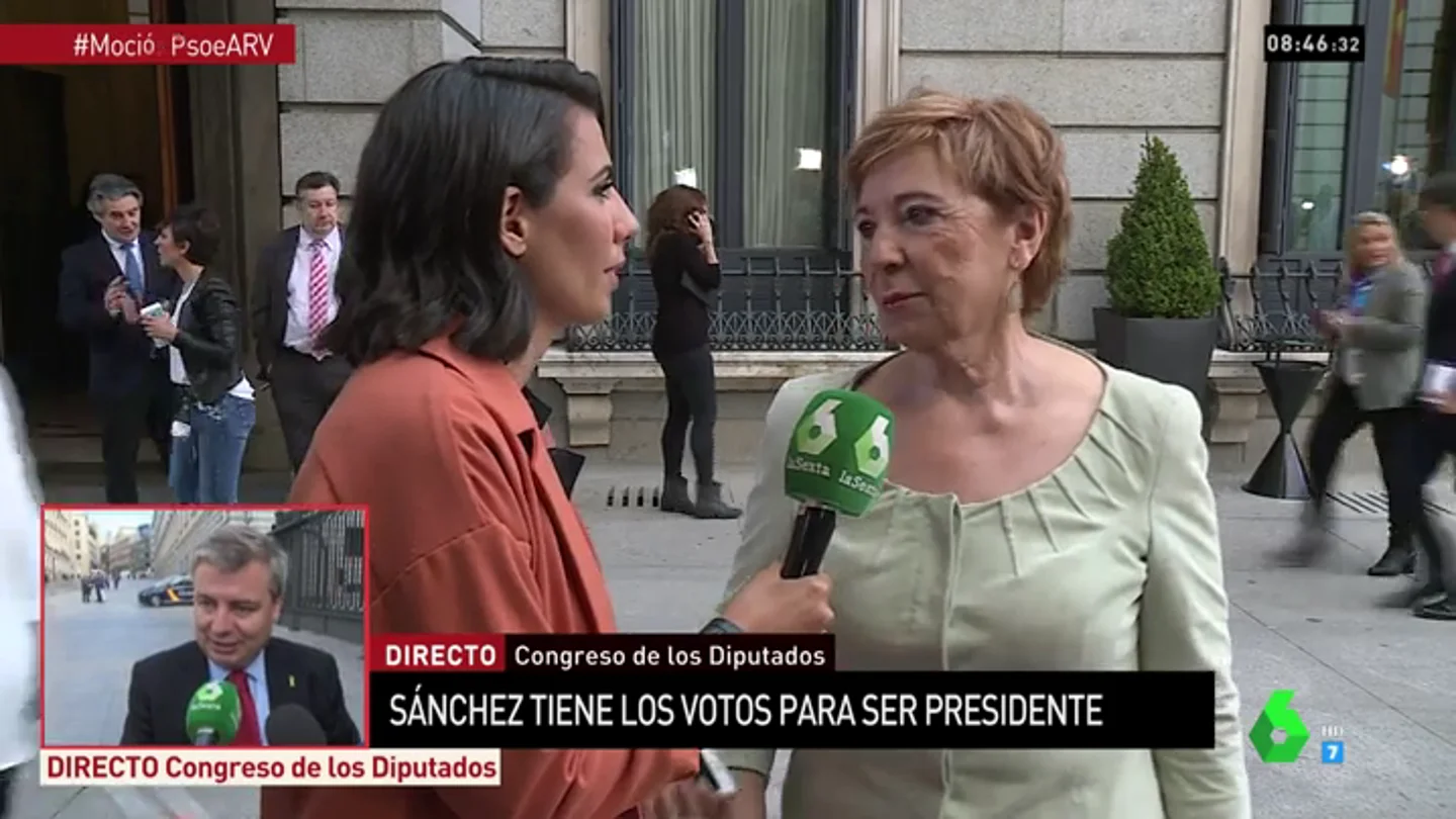 Celia Villalobos, a la entrada del Congreso de los Diputados Celia Villalobos, a la entrada del Congreso de los Diputados