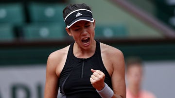 Garbiñe Muguruza celebra un punto