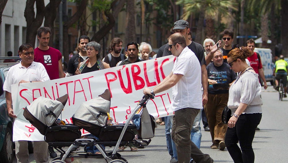 Un grupo de inmigrantes protesta en Barcelona