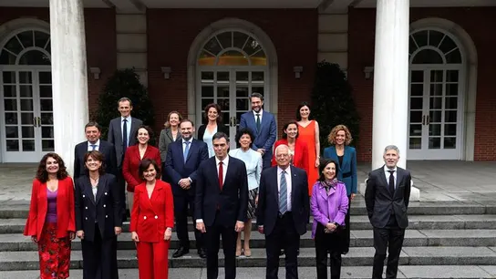 Pedro Sánchez preside el primer Consejo de Ministros Pedro Sánchez preside el primer Consejo de Ministros