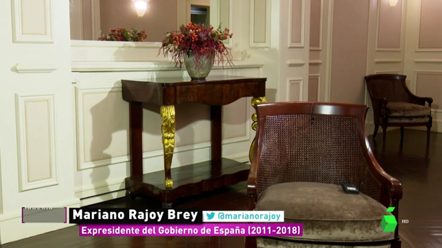 Rajoy, el rey de las cobras a la prensa: el silencio es su respuesta a cómo será recordado en España Rajoy, el rey de las cobras a la prensa: el silencio es su respuesta a cómo será recordado en España