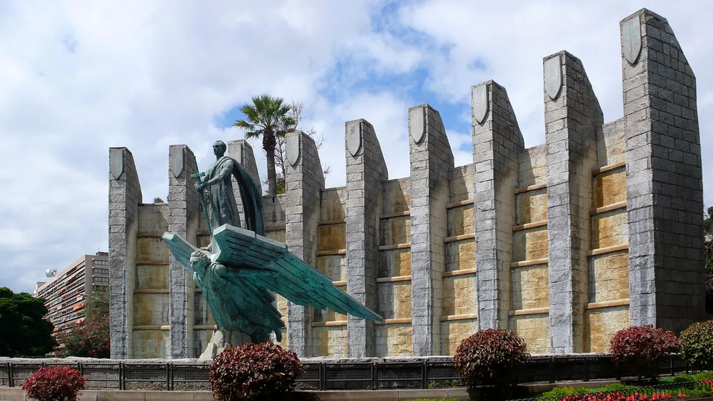 Monumento a la Victoria, conocido por el Monumento a Franco, de Tenerife Monumento a la Victoria, conocido por el Monumento a Franco, de Tenerife