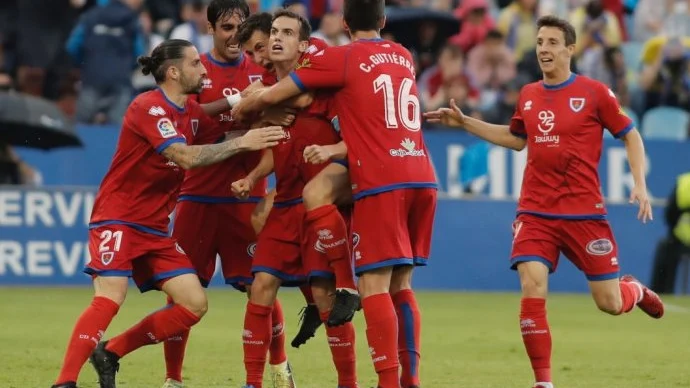 Los jugadores del Numancia celebran la victoria