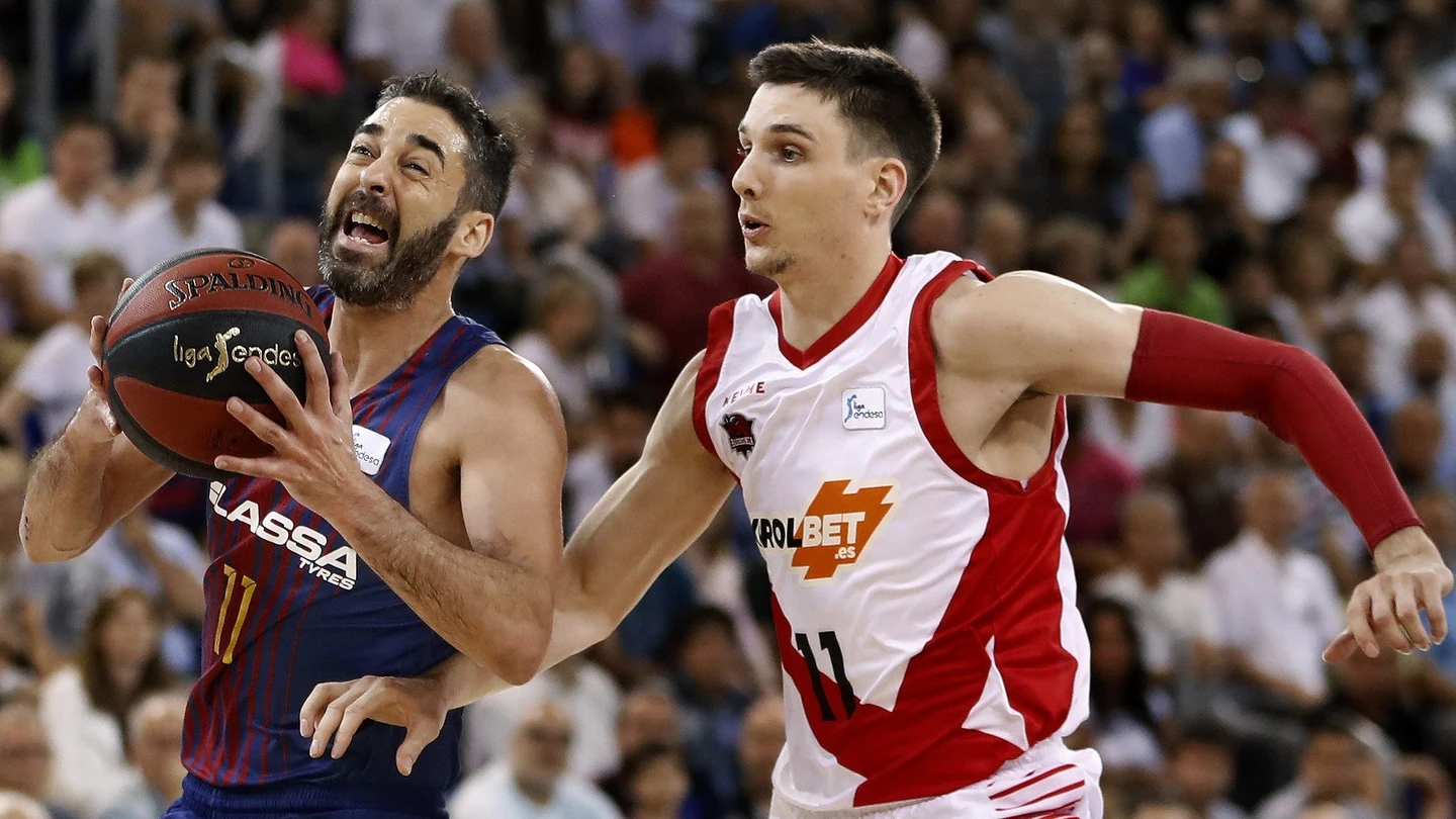 Navarro intenta penetrar a canasta ante el Baskonia Navarro intenta penetrar a canasta ante el Baskonia