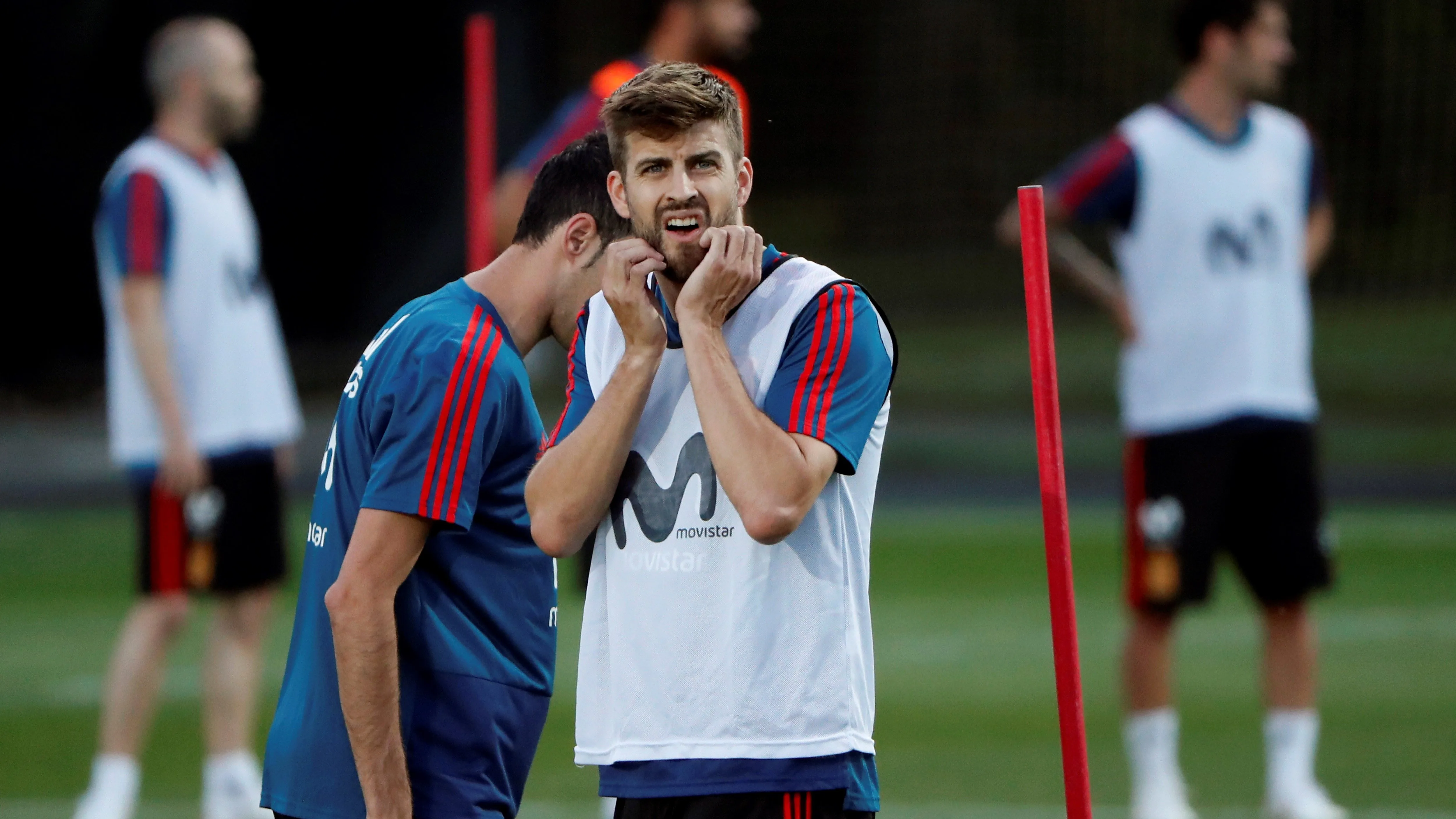 Gerard Piqué durante un entrenamiento en Krasnodar