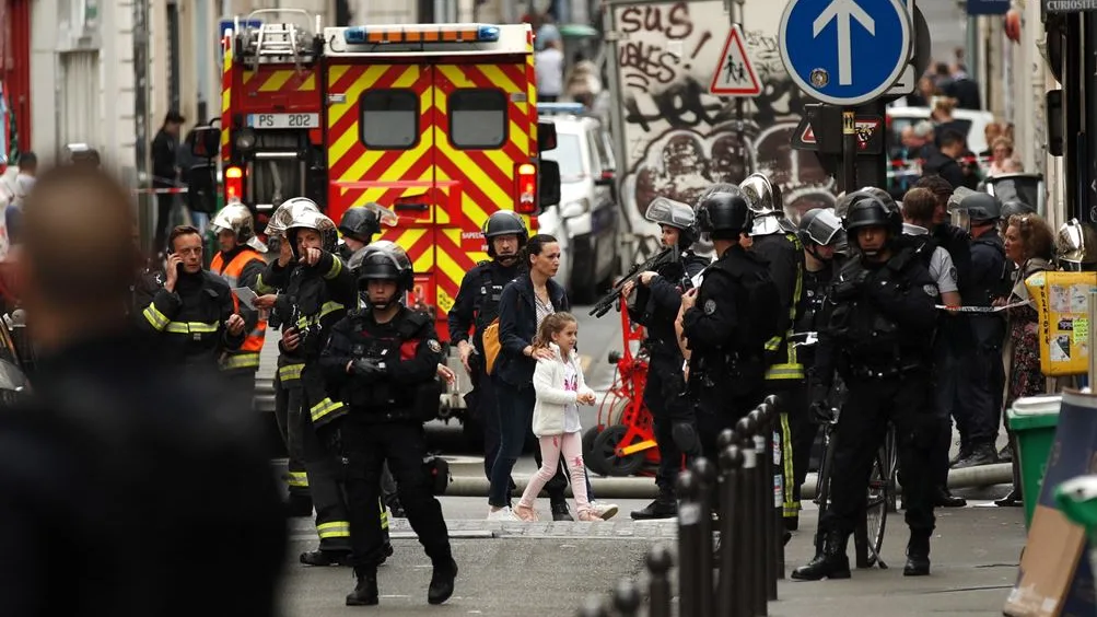 Fuerzas de seguridad en París