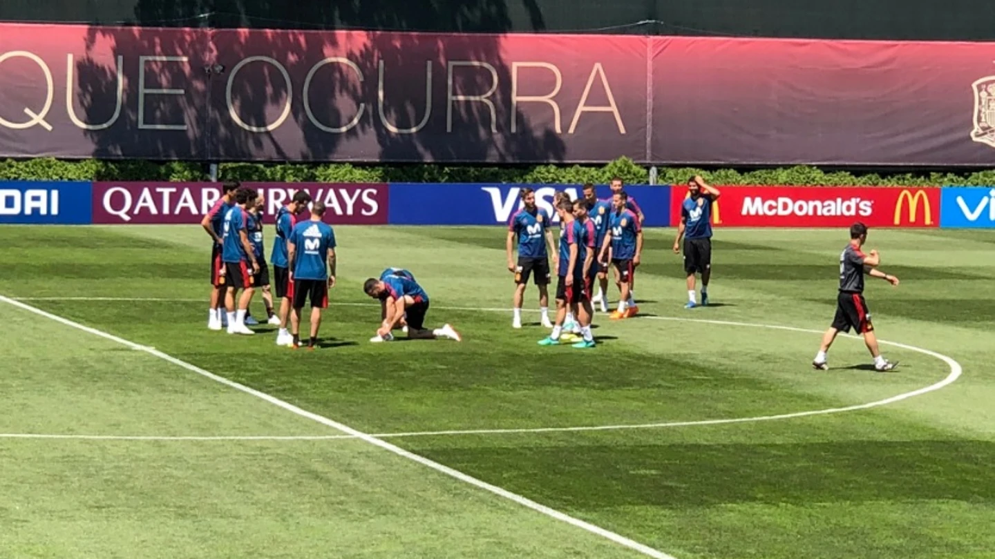 Carvajal, en el entrenamiento de la selección española en Krasnodar Carvajal, en el entrenamiento de la selección española en Krasnodar