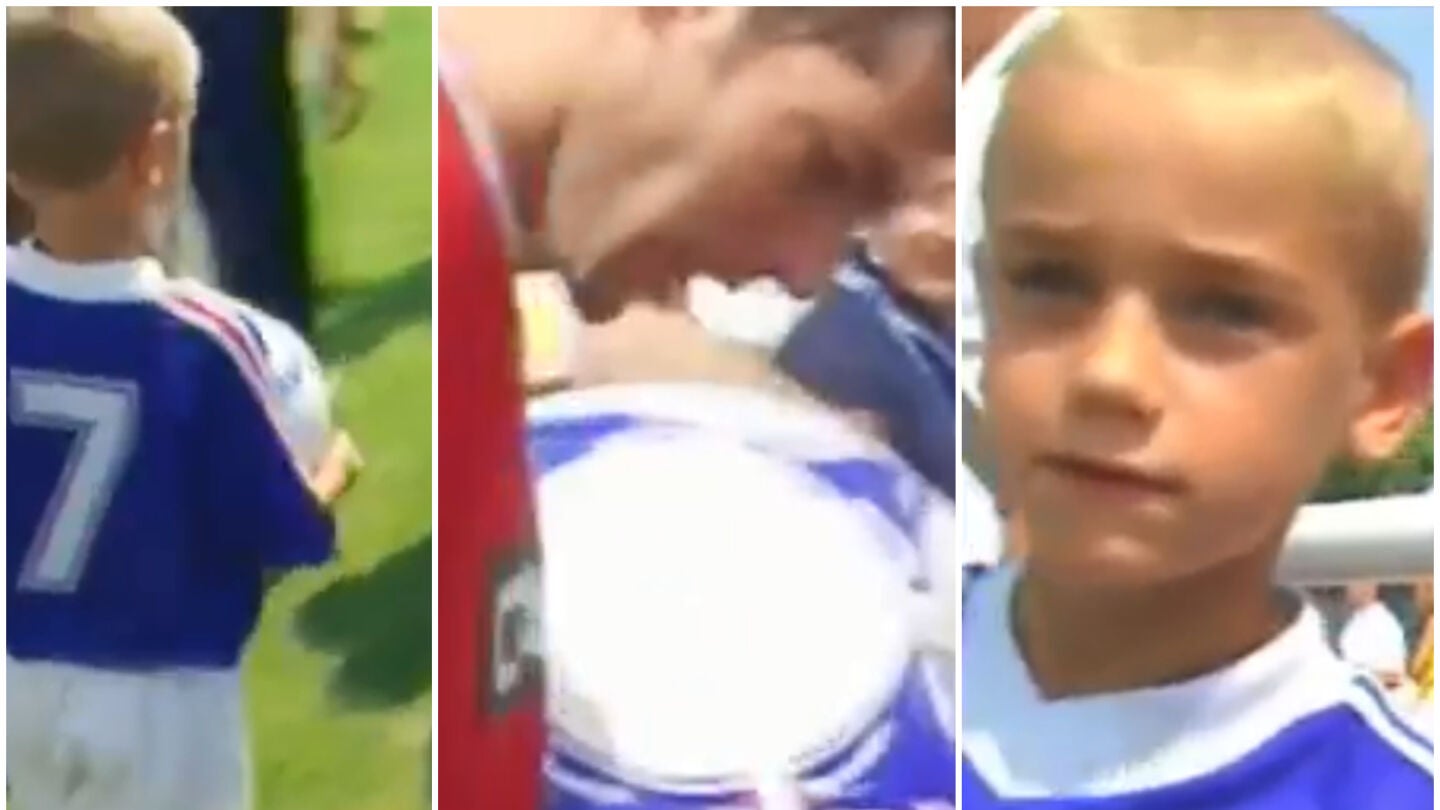 Griezmann pidiendo aut&oacute;grafos a Zidane