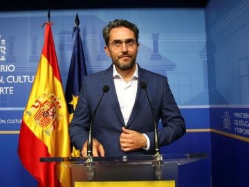 Más vale tarde (13-06-18) Màxim Huerta dimite como ministro: "Se busca minar el proyecto de regeneración de Pedro Sánchez y no voy a permitirlo" Más vale tarde (13-06-18) Màxim Huerta dimite como ministro: "Se busca minar el proyecto de regeneración de Pedro Sánchez y no voy a permitirlo"