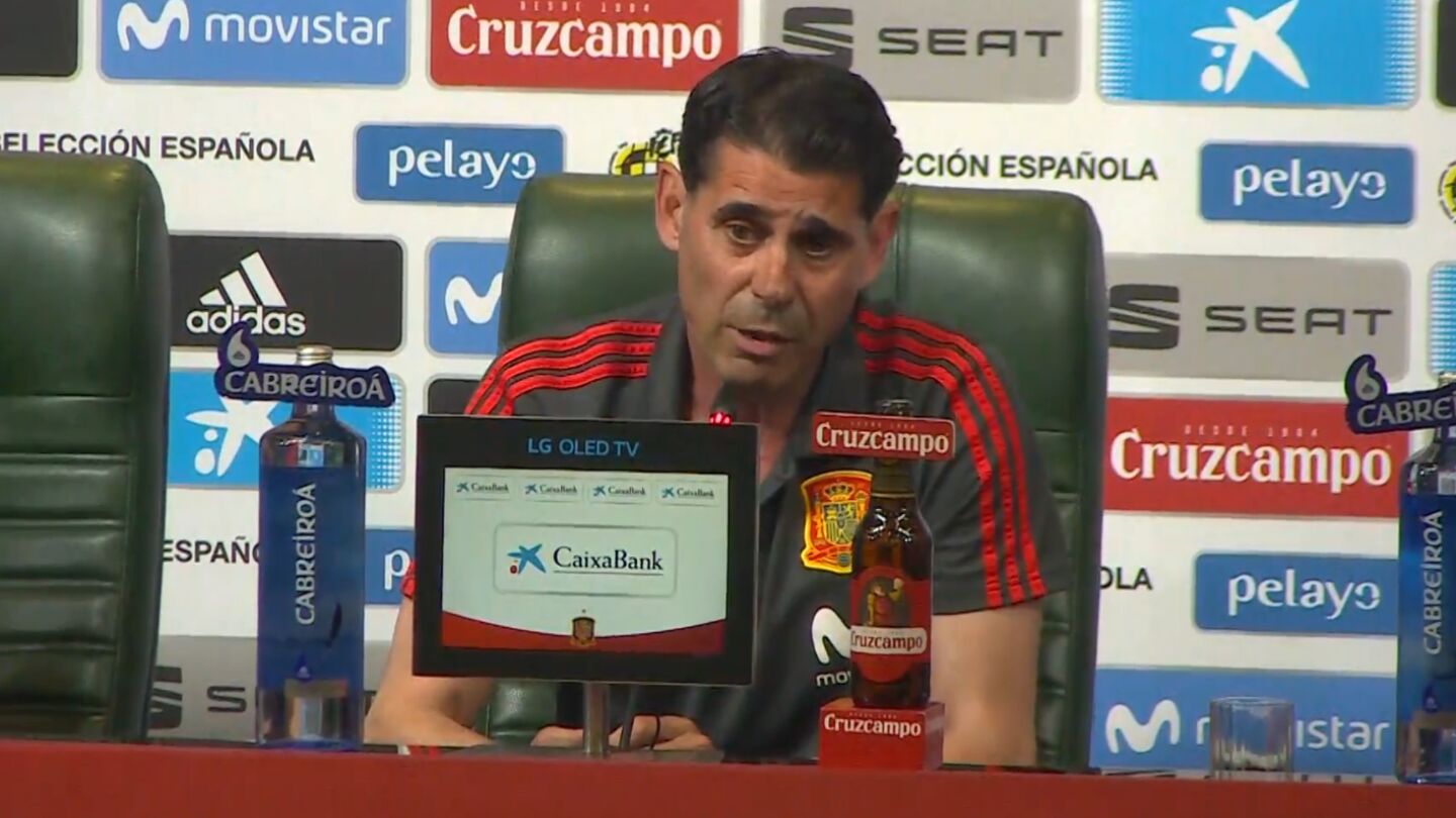 Fernando Hierro comparece ante los medios de comunicaci&oacute;n