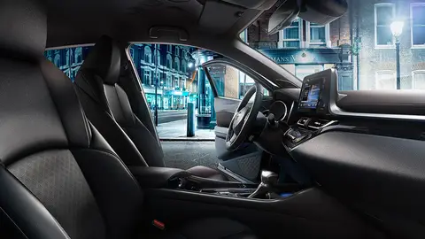 El Toyota C-HR 2019 estrena look y añade más equipamiento de serie El Toyota C-HR 2019 estrena look y añade más equipamiento de serie