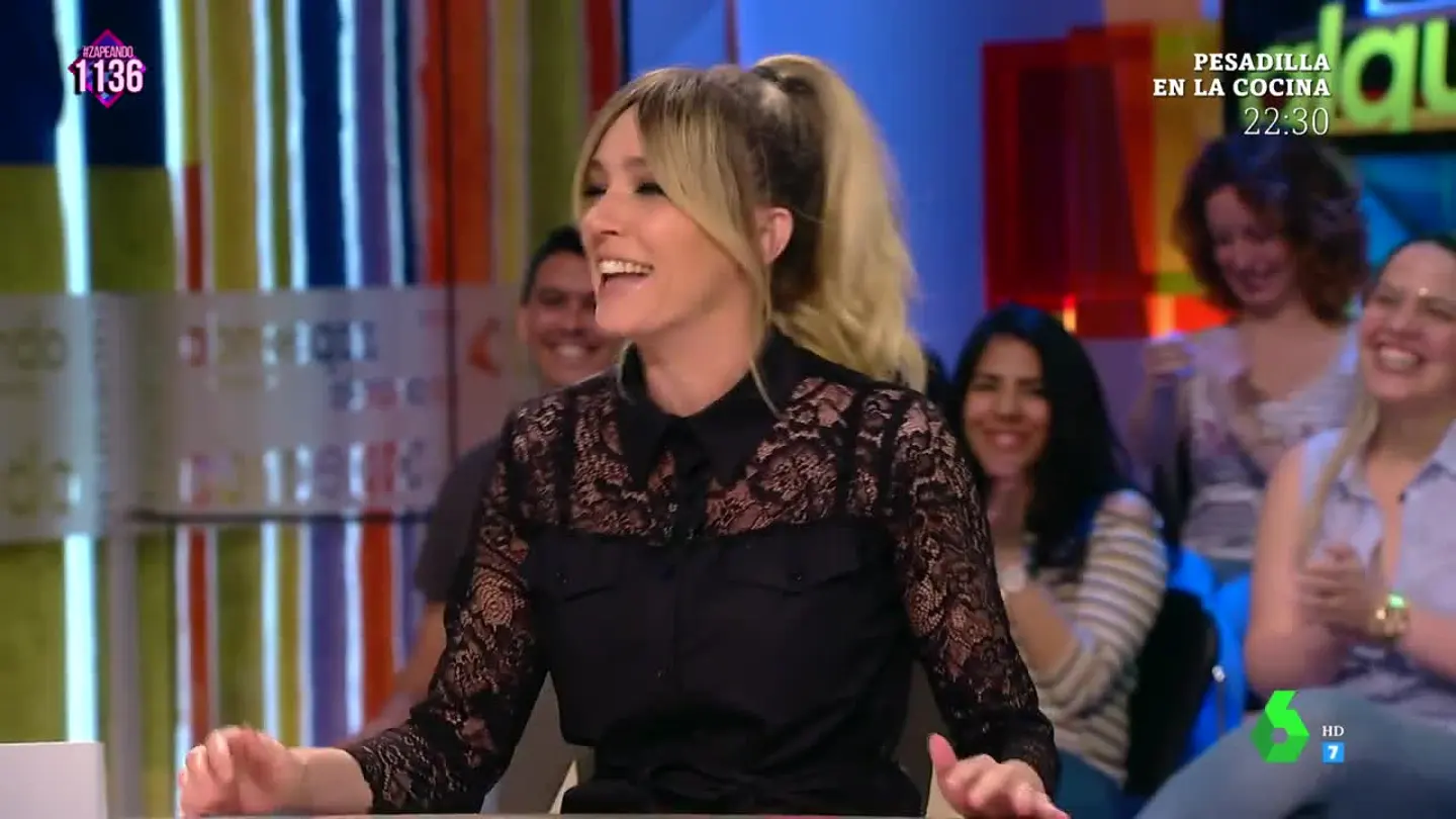 El lapsus de Anna Simon con una cucaracha con el que se parte de risa todo el plató El lapsus de Anna Simon con una cucaracha con el que se parte de risa todo el plató