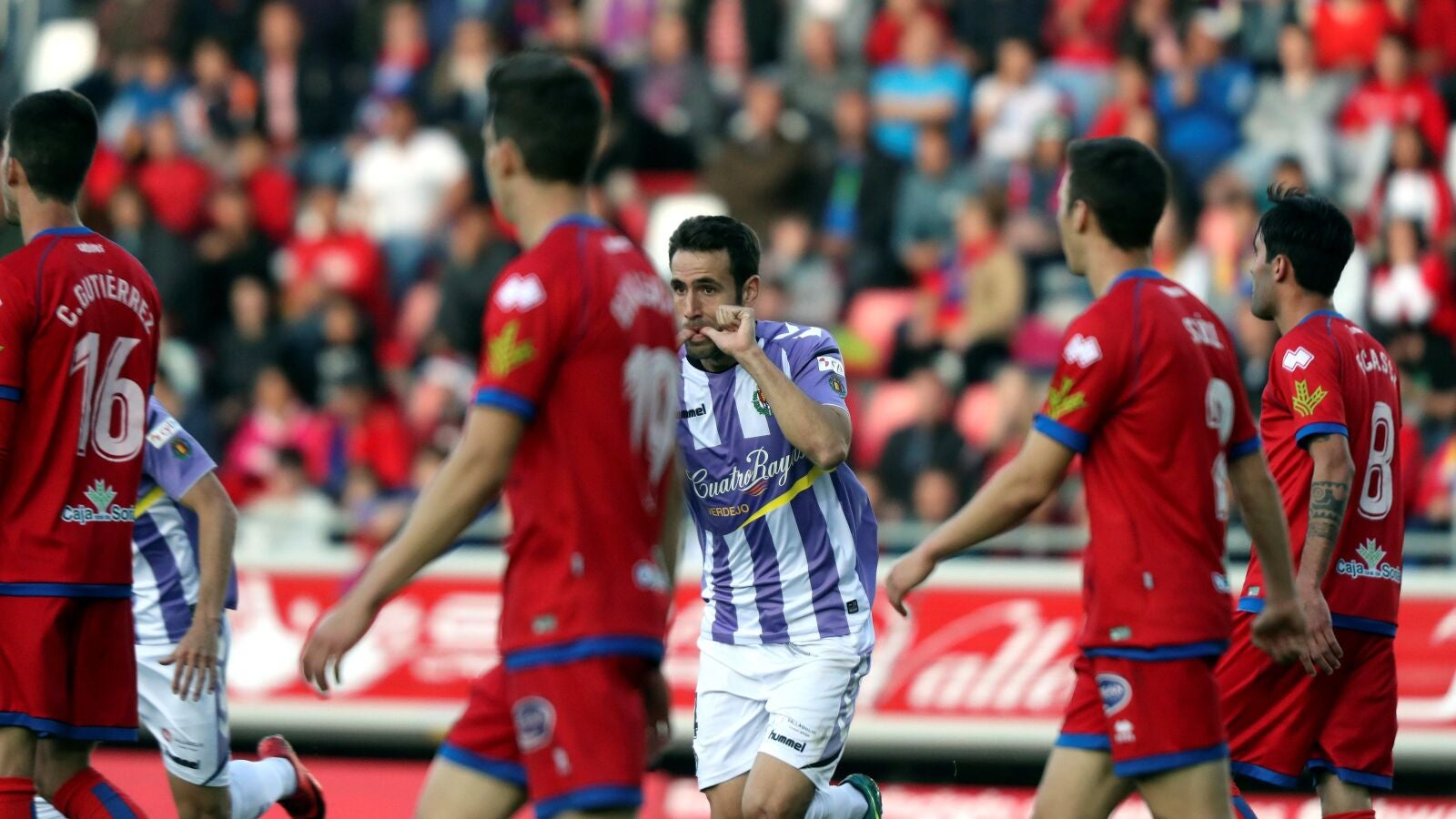 Kiko Olivas celebra su gol contra el Numancia