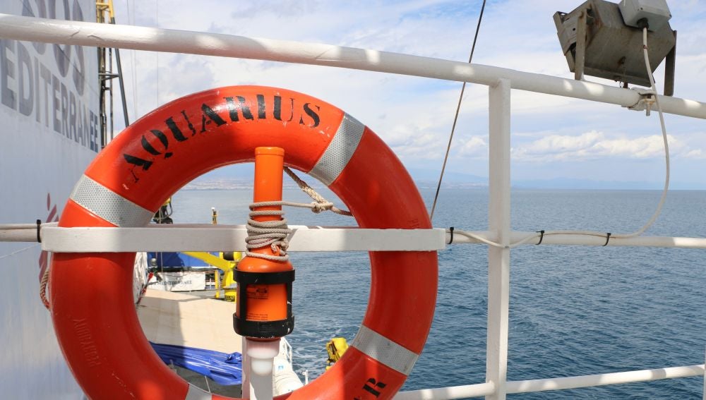 El barco "Aquarius", fletado por Médicos Sin Fronteras (MSF) y SOS Mediterranee para rescatar migrantes en el Mediterráneo (Archivo)