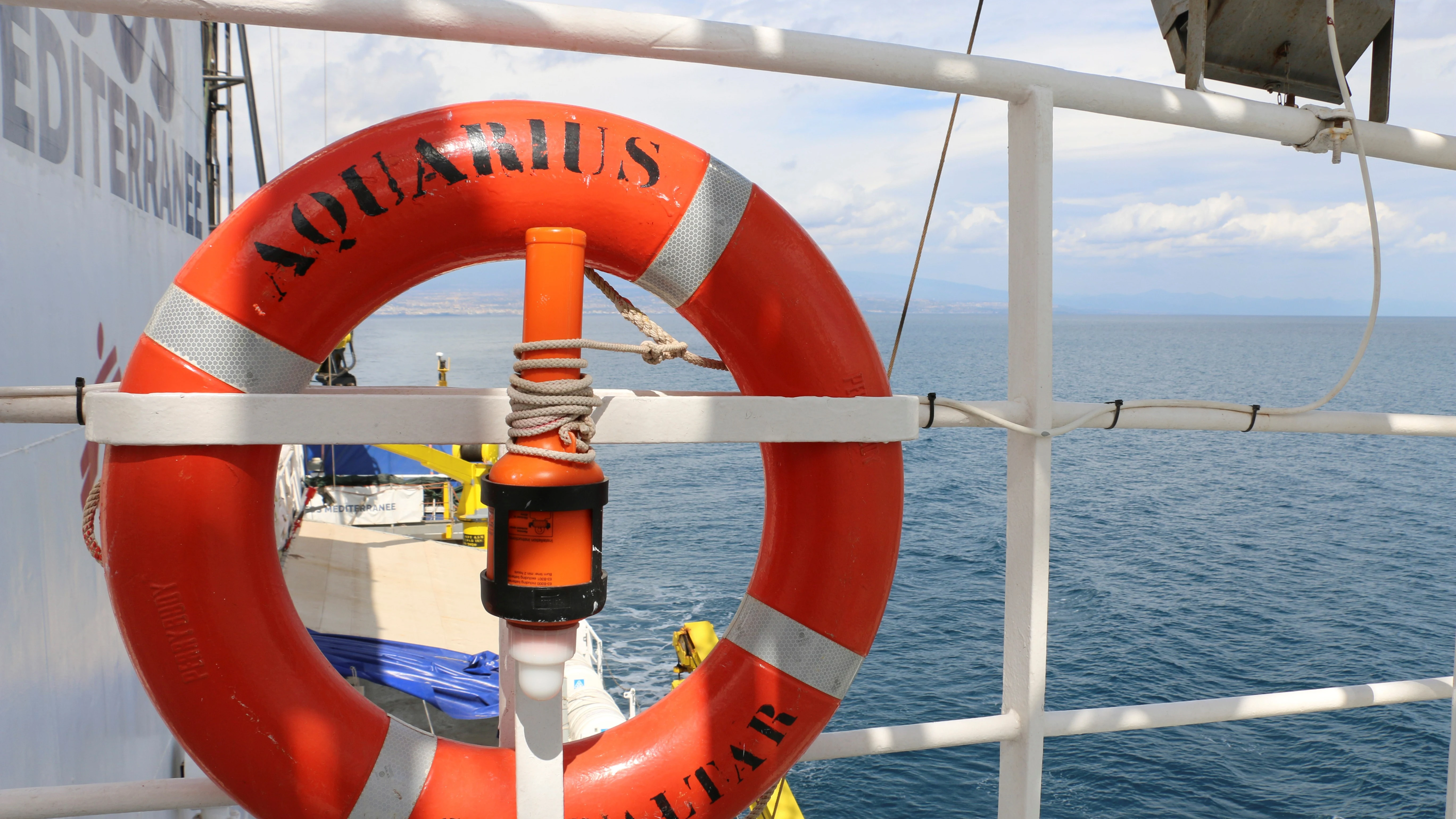 El barco "Aquarius", fletado por Médicos Sin Fronteras (MSF) y SOS Mediterranee para rescatar migrantes en el Mediterráneo (Archivo)