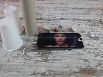 Así puedes fabricar unos altavoces caseros para tu móvil Así puedes fabricar unos altavoces caseros para tu móvil