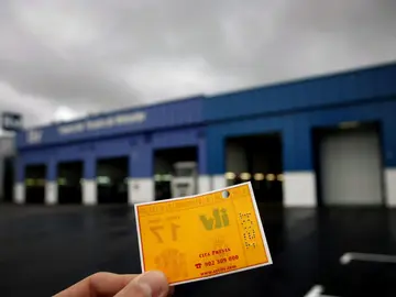 Imagen de una pegatina de ITV Imagen de una pegatina de ITV