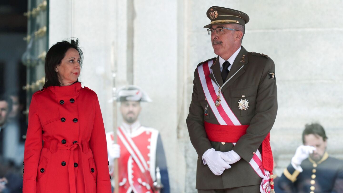 La ministra de Defensa Margarita Robles y el Jefe de Estado Mayor de la Defensa, general Fernando Alejandre