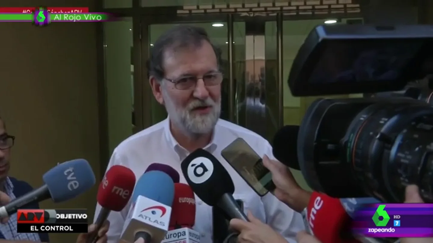 El 'zasca' de Ana Morgade a Rajoy: "Claro que está tranquilo como registrador de la propiedad si no se puso nervioso ni cuando registraron Génova" El 'zasca' de Ana Morgade a Rajoy: "Claro que está tranquilo como registrador de la propiedad si no se puso nervioso ni cuando registraron Génova"