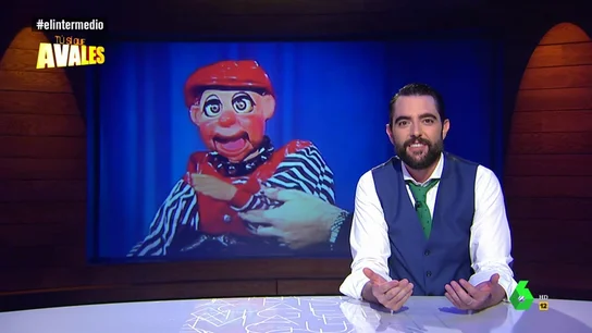 Es incapaz de hablar por sí mismo, es como Monchito pero con estudios" Es incapaz de hablar por sí mismo, es como Monchito pero con estudios"