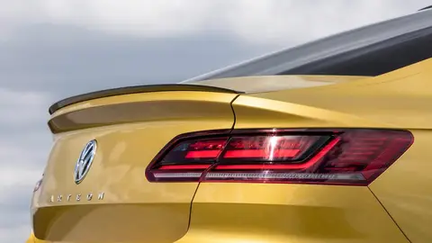 Volkswagen Arteon R-Line Volkswagen Arteon R-Line